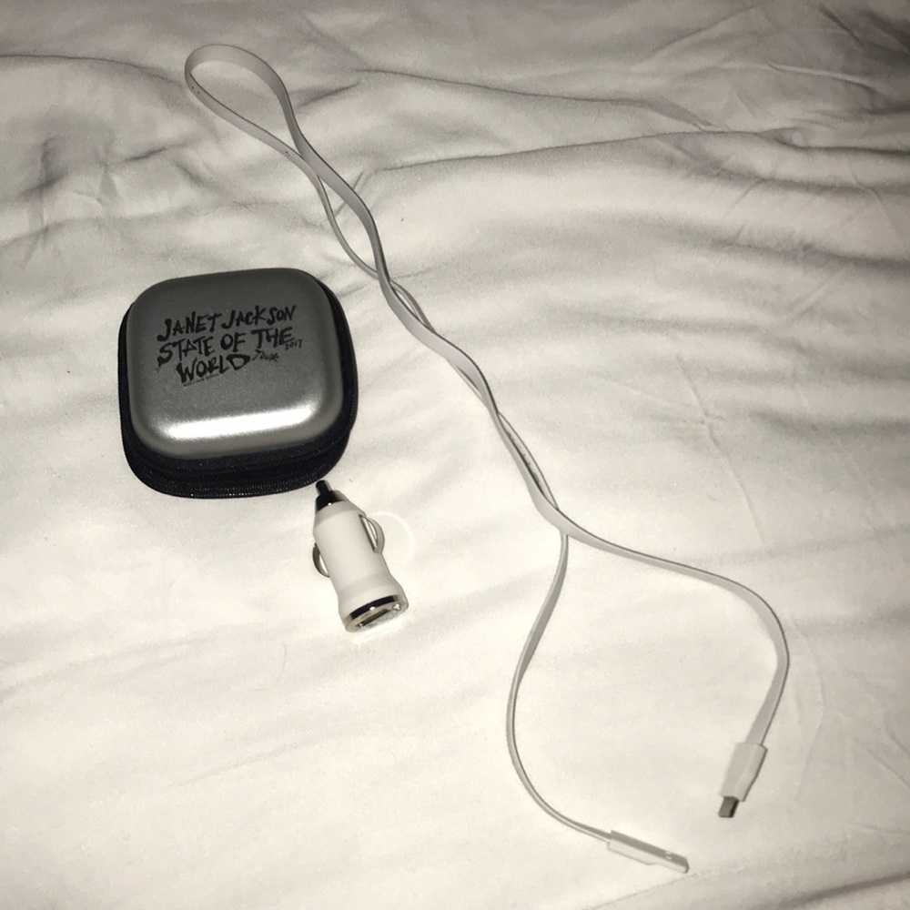 Janet Jackson car charger